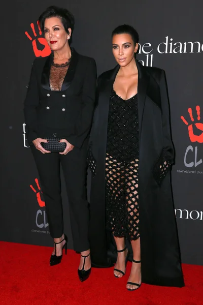 Kris Jenner, Kim Kardashian — Zdjęcie stockowe