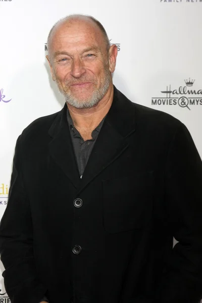 Corbin Bernsen — Photo