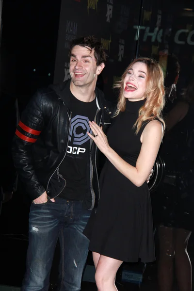 Sam Witwer, Chloe Dykstra — Stok fotoğraf