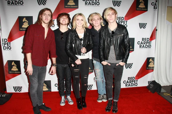 R5 - singer — Stock Photo, Image