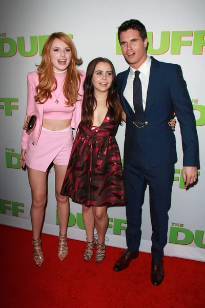 Bella Thorne, Mae Whitman, Robbie Amell — Zdjęcie stockowe