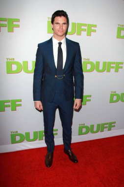 Robbie Amell