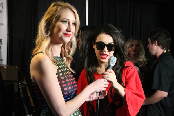 Maude Garrett, Charli Xcx — Zdjęcie stockowe