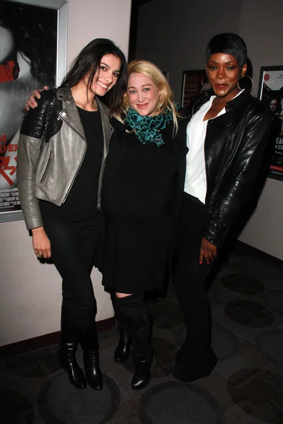 Gabriella Wright, Jennifer Blanc-Biehn, Caroline Chikezie — Photo