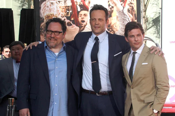 Jon Favreau, Vince Vaughn, James Marsden — Photo