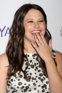 Katie Lowes