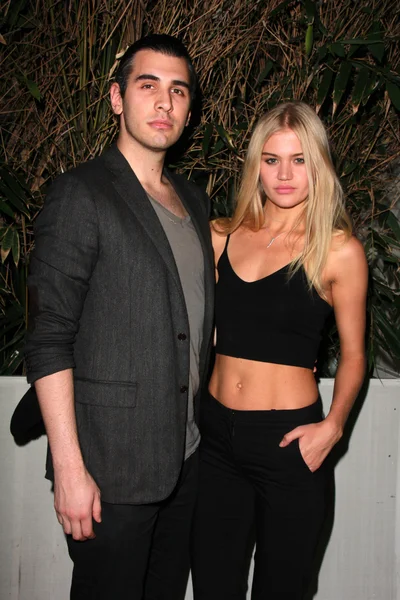 Nick Simmons, Rebecca Szulc — Stockfoto