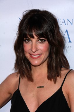 Lindsay Sloane