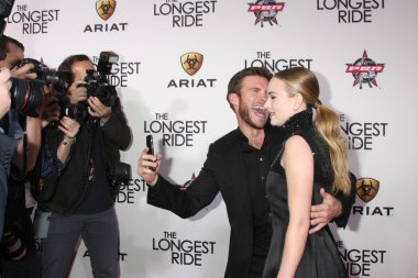 Scott Eastwood, Britt Robertson