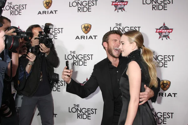 Scott Eastwood, Britt Robertson — Stockfoto