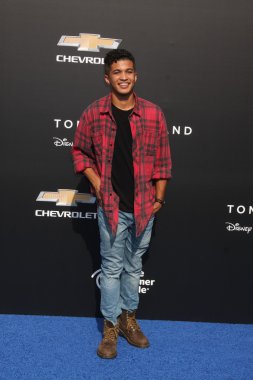 Jordan Fisher avtor