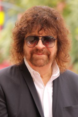 Jeff Lynne - şarkıcı