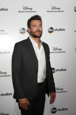 Charlie Weber - aktör