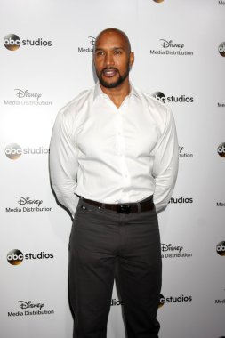 Henry Simmons - aktör