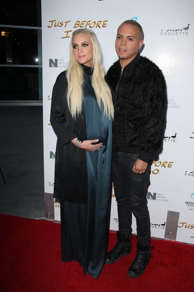 Ashlee Simpson, Evan Ross —  Fotos de Stock