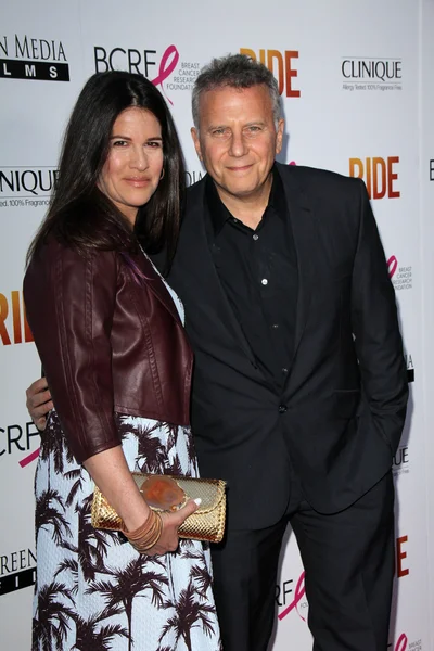 Paul Reiser y su esposa — Foto de Stock