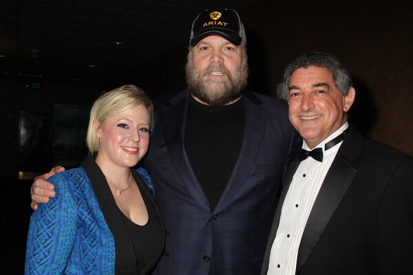 Чесли Хеймсфилд, Винсент Д 'Онофрио, лейтенант Гов Джей Дарденн
