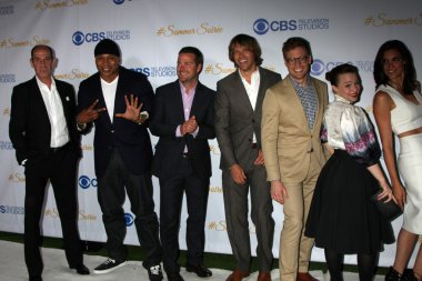 Miguel Ferrer, Ll Cool J, Chris O'Donnell, Eric Christian Olsen, Barrett Foa, Renee Felice Smith, Daniela Ruah
