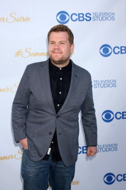 aktör James Corden