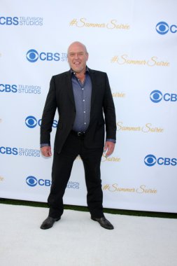 aktör Dean Norris