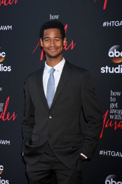 Alfred Enoch - aktör