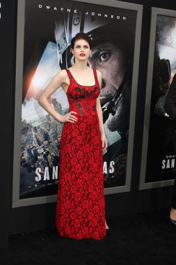 Alexandra Daddario - oyuncu