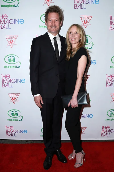 James tupper, anne heche no le jardin inauguração, le jardin, hollywood, ca 04/06/15 — Stockfoto