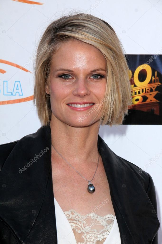 Joelle Carter Hot
