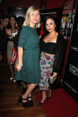 Ksenia valenti, desi Ivanova