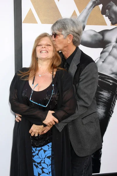 Eliza Roberts ja Eric Roberts. — kuvapankkivalokuva