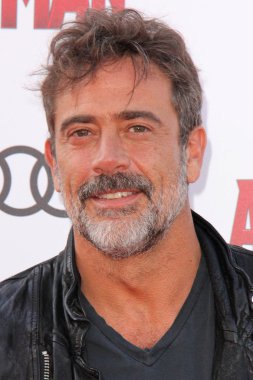 Jeffrey Dean Morgan