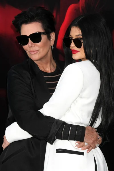 Kris Jenner, Kylie Jenner —  Fotos de Stock