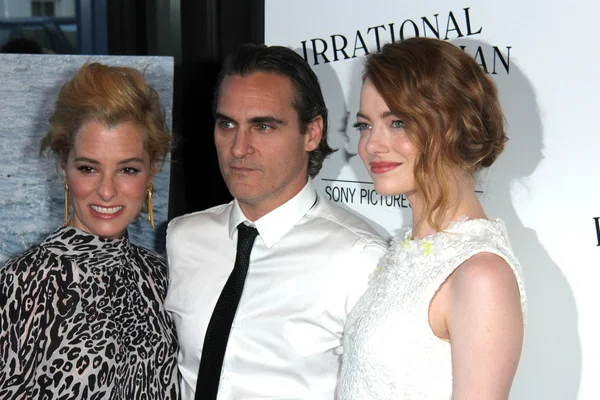 Parker Posey, Joaquin Phoenix, Emma Stone — Foto de Stock