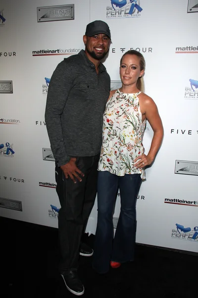 Kendra Wilkinson y Hank Baskett — Foto de Stock