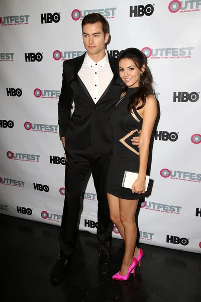 Pierson Fode, Victoria Justice — Photo