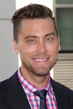Şarkıcı Lance Bass