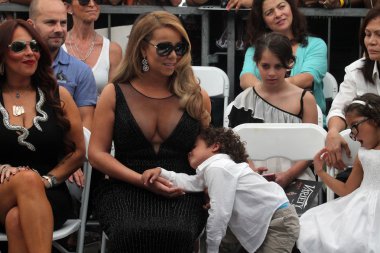 Mariah Carey, Fas Scott Cannon