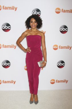 Jerrika Hinton - oyuncu