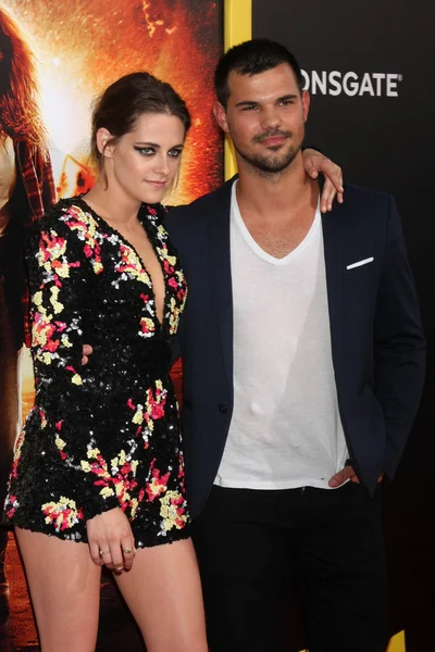 Taylor Lautner, Kristen Stewart —  Fotos de Stock