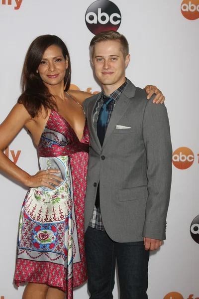 Constance Marie, Lucas Grabeel — Stock Photo, Image