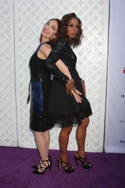 Amy Yasbeck, Holly Robinson Peete — Stock Photo, Image