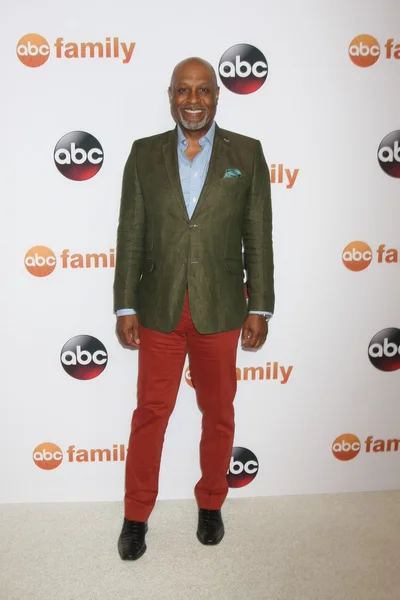 James Pickens Jr. — Photo