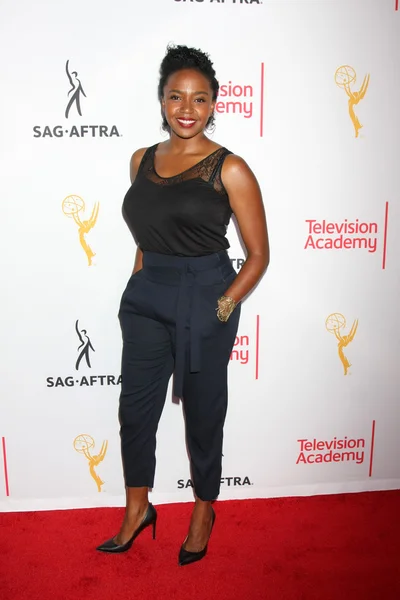 Jerrika Hinton - atriz — Fotografia de Stock