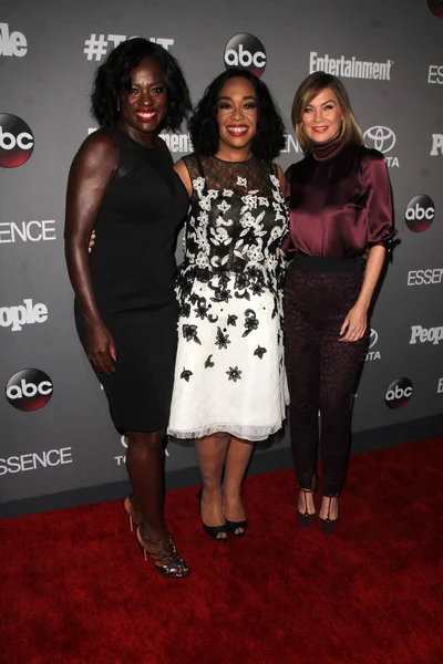 Shonda Rhimes, Ellen Pompeo, Viola Davis — Stock Fotó