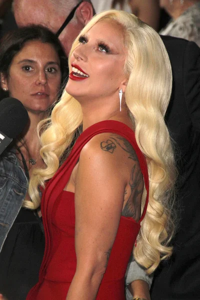 Lady Gaga - cantante —  Fotos de Stock