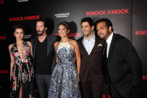 Ana de Armas, Keanu Reeves, Lorenza Izzo, Eli Roth — Stockfoto