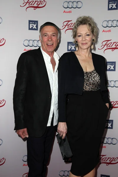 Michael Hogan, Jean Smart — Stock Photo, Image