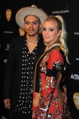 Evan Ross, Ashlee Simpson