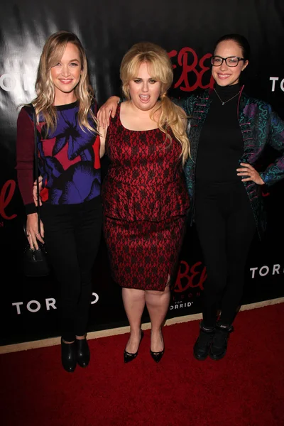 Kelley Jakle, Rebel Wilson, Alexis Knapp — Zdjęcie stockowe