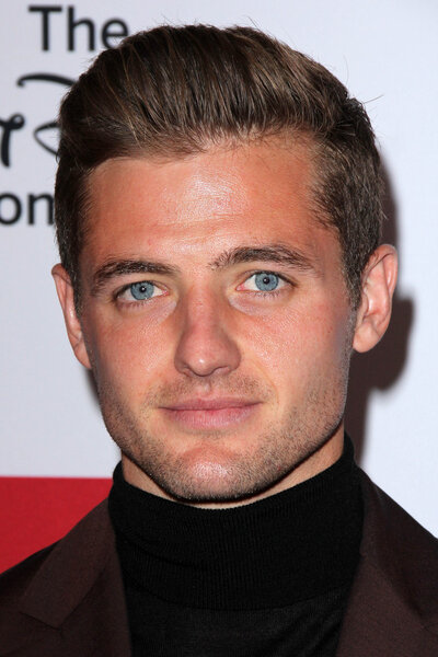 Робби Роджерс - актер
